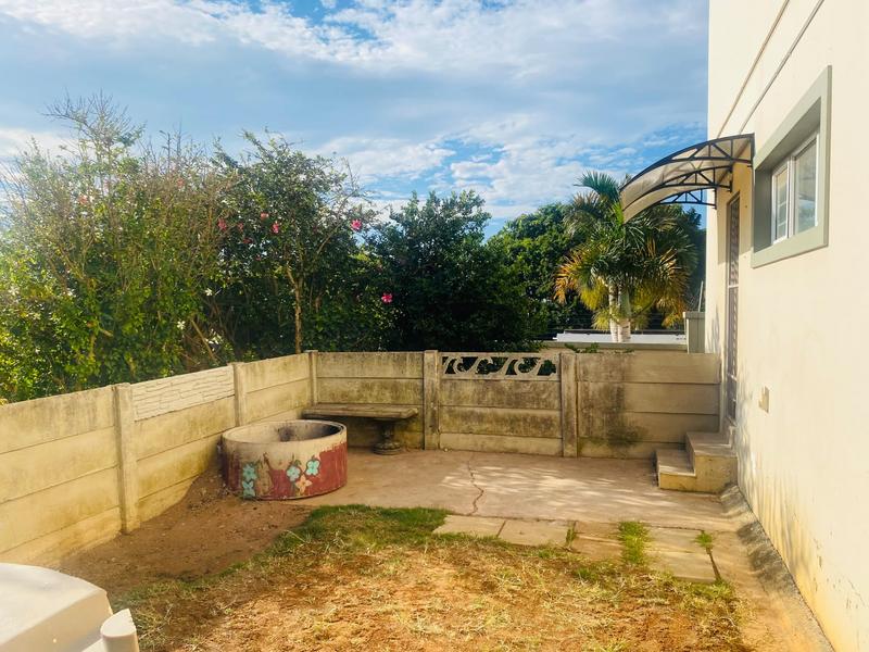 2 Bedroom Property for Sale in Manaba Beach KwaZulu-Natal