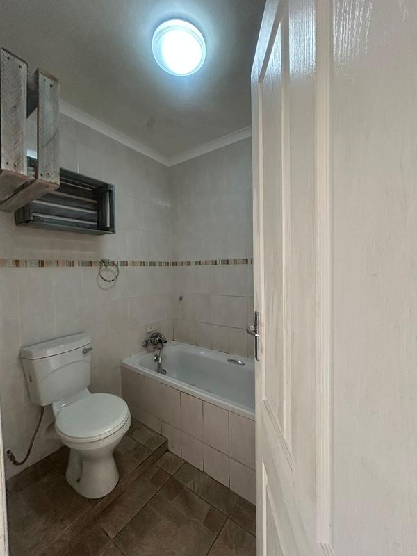 2 Bedroom Property for Sale in Manaba Beach KwaZulu-Natal