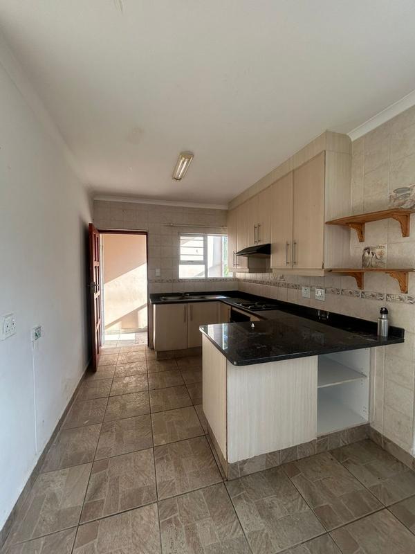 2 Bedroom Property for Sale in Manaba Beach KwaZulu-Natal