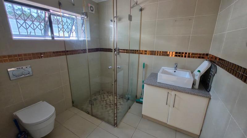 5 Bedroom Property for Sale in Malvern KwaZulu-Natal