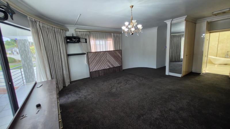 5 Bedroom Property for Sale in Malvern KwaZulu-Natal