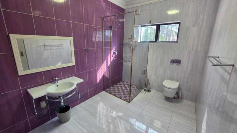 5 Bedroom Property for Sale in Malvern KwaZulu-Natal