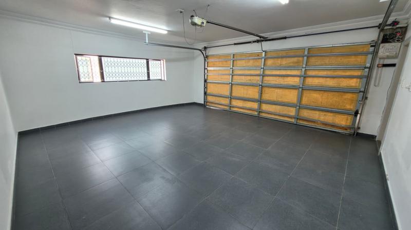5 Bedroom Property for Sale in Malvern KwaZulu-Natal