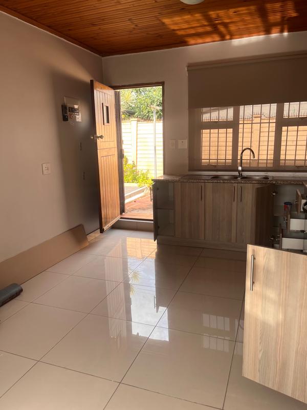 To Let 2 Bedroom Property for Rent in Westville KwaZulu-Natal