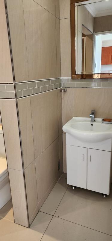 To Let 2 Bedroom Property for Rent in Umhlanga KwaZulu-Natal