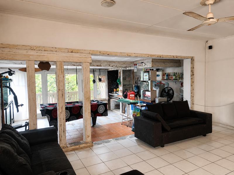 3 Bedroom Property for Sale in Uvongo KwaZulu-Natal