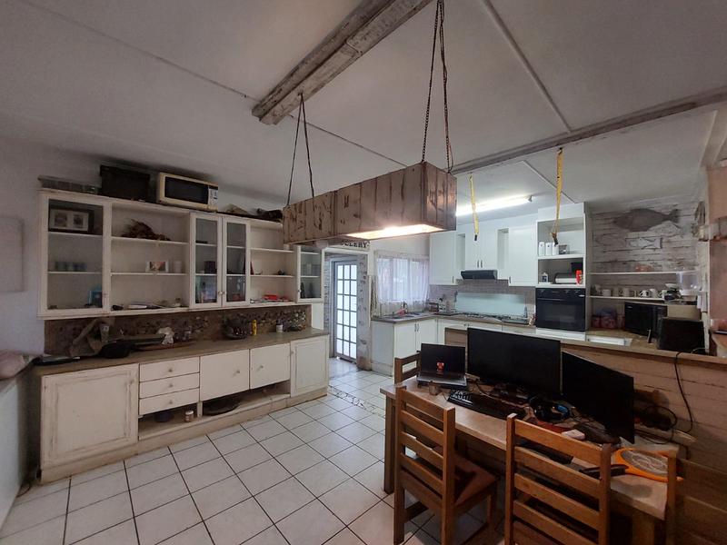 3 Bedroom Property for Sale in Uvongo KwaZulu-Natal