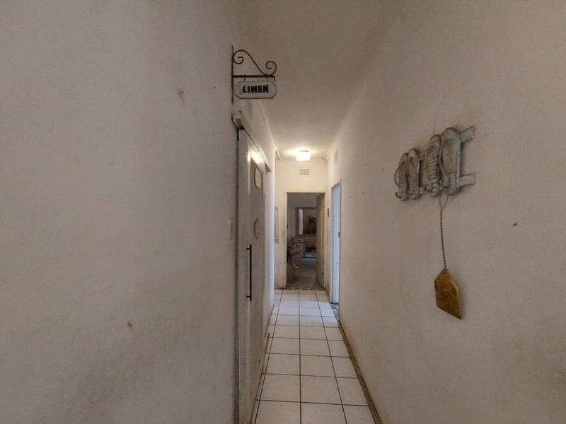 3 Bedroom Property for Sale in Uvongo KwaZulu-Natal