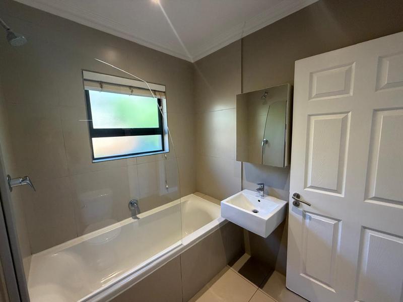 3 Bedroom Property for Sale in Izinga KwaZulu-Natal
