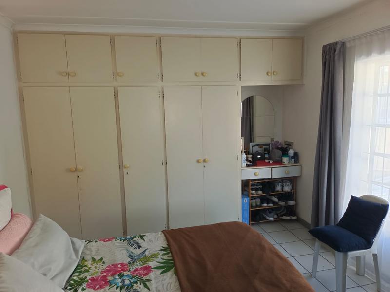 2 Bedroom Property for Sale in Scottsville KwaZulu-Natal