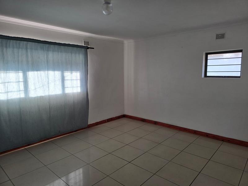 To Let 3 Bedroom Property for Rent in Park Rynie KwaZulu-Natal