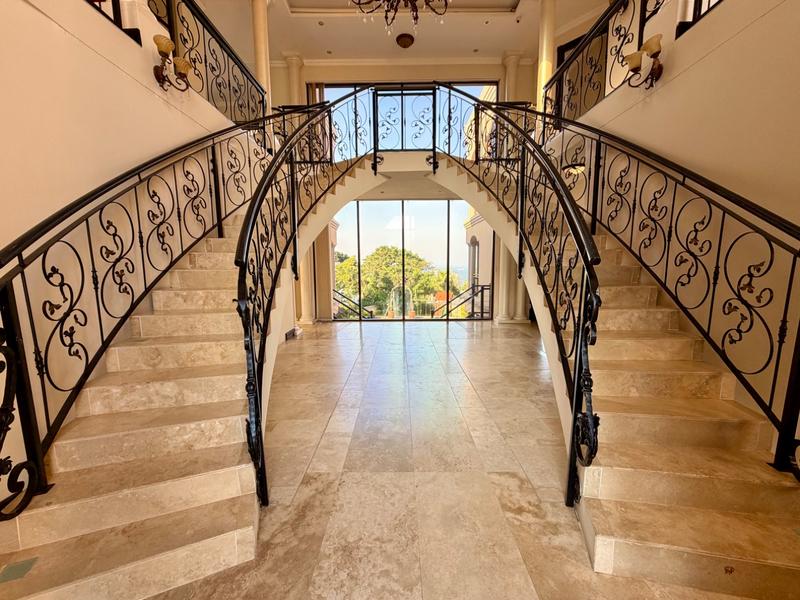 5 Bedroom Property for Sale in Umhlanga KwaZulu-Natal