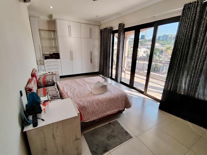 5 Bedroom Property for Sale in Umhlanga KwaZulu-Natal