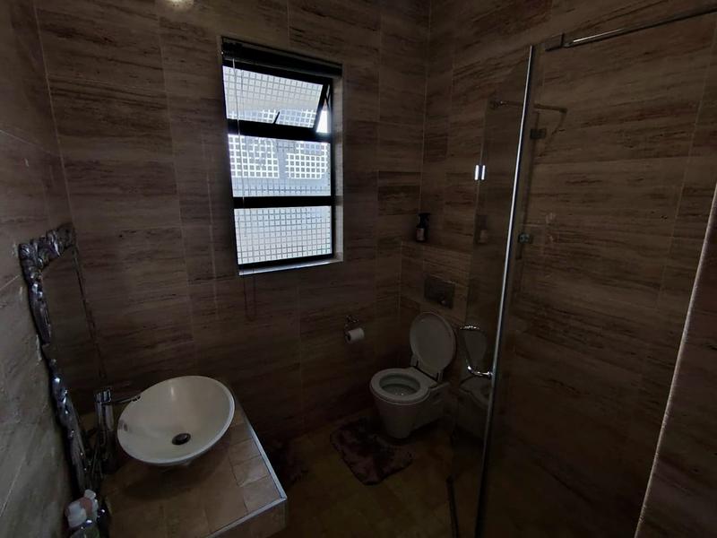 5 Bedroom Property for Sale in Umhlanga KwaZulu-Natal