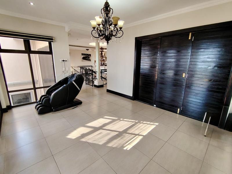 5 Bedroom Property for Sale in Umhlanga KwaZulu-Natal