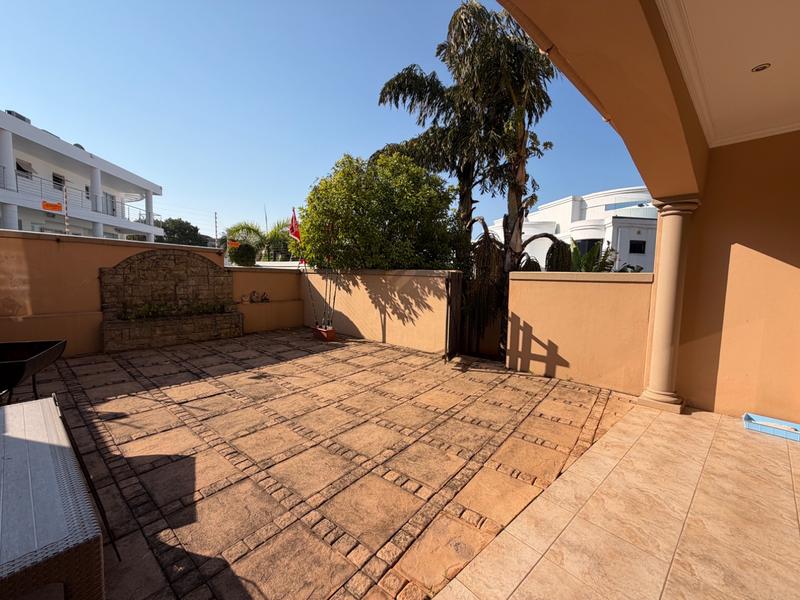 5 Bedroom Property for Sale in Umhlanga KwaZulu-Natal