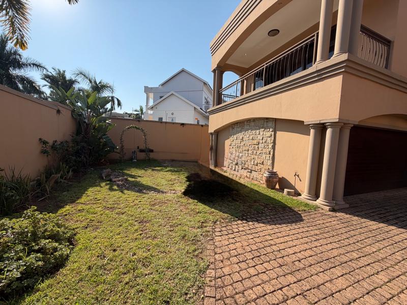 5 Bedroom Property for Sale in Umhlanga KwaZulu-Natal