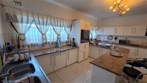 5 Bedroom Property for Sale in Lincoln Meade KwaZulu-Natal