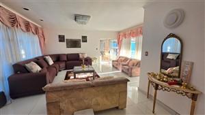 5 Bedroom Property for Sale in Lincoln Meade KwaZulu-Natal