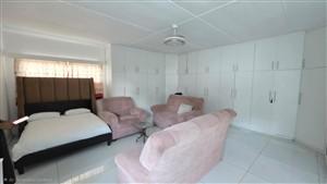 5 Bedroom Property for Sale in Lincoln Meade KwaZulu-Natal