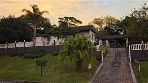 5 Bedroom Property for Sale in Lincoln Meade KwaZulu-Natal