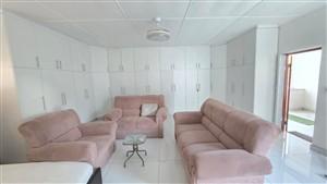 5 Bedroom Property for Sale in Lincoln Meade KwaZulu-Natal