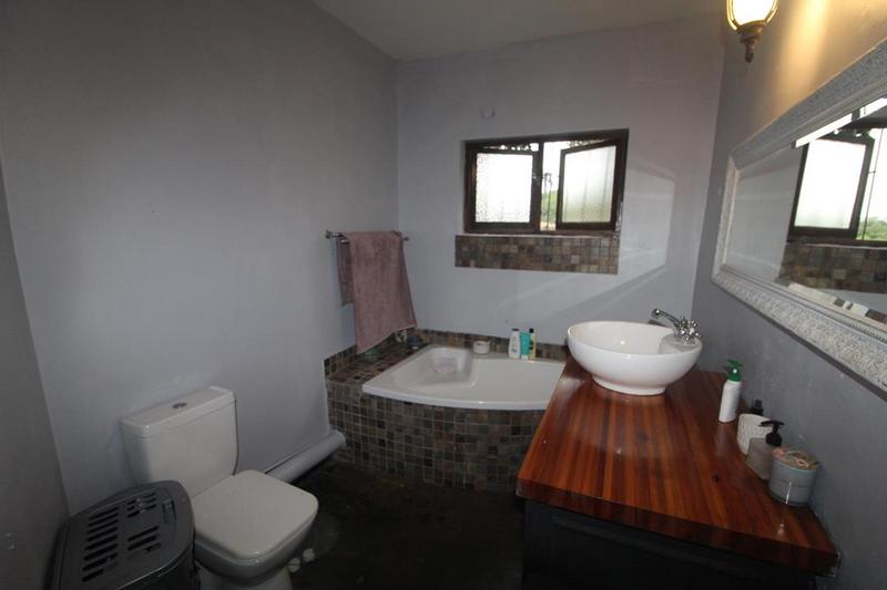 3 Bedroom Property for Sale in Mount Vernon KwaZulu-Natal