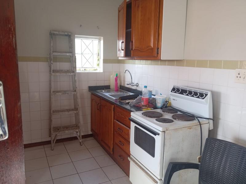 To Let 2 Bedroom Property for Rent in St Michaels On Sea KwaZulu-Natal