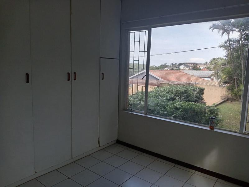 To Let 2 Bedroom Property for Rent in St Michaels On Sea KwaZulu-Natal