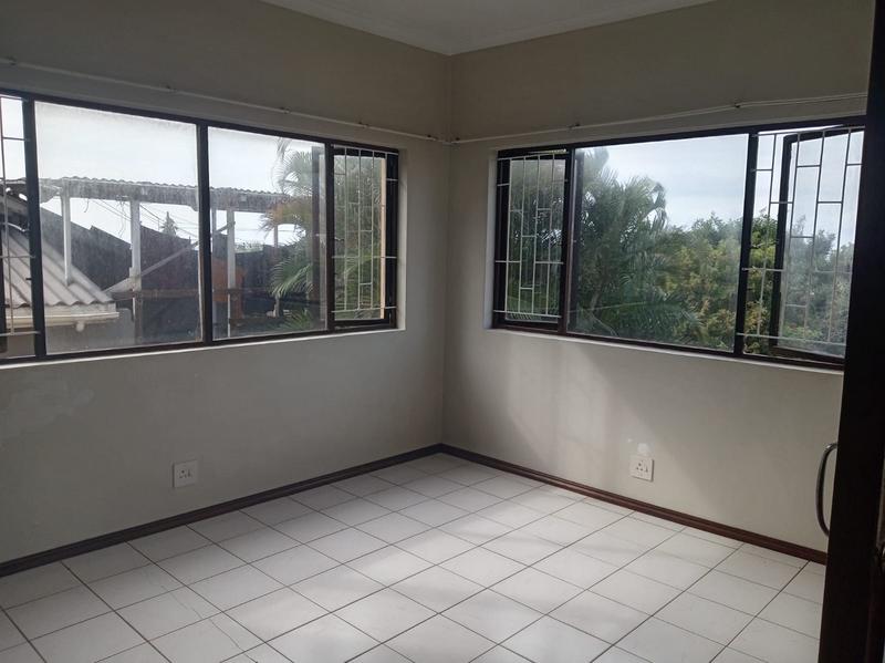 To Let 2 Bedroom Property for Rent in St Michaels On Sea KwaZulu-Natal