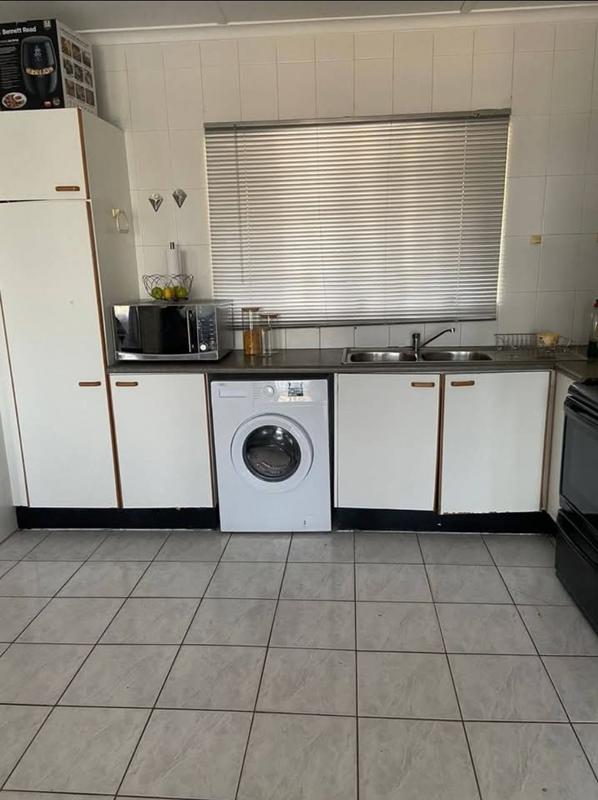 To Let 1 Bedroom Property for Rent in Carrington Heights KwaZulu-Natal