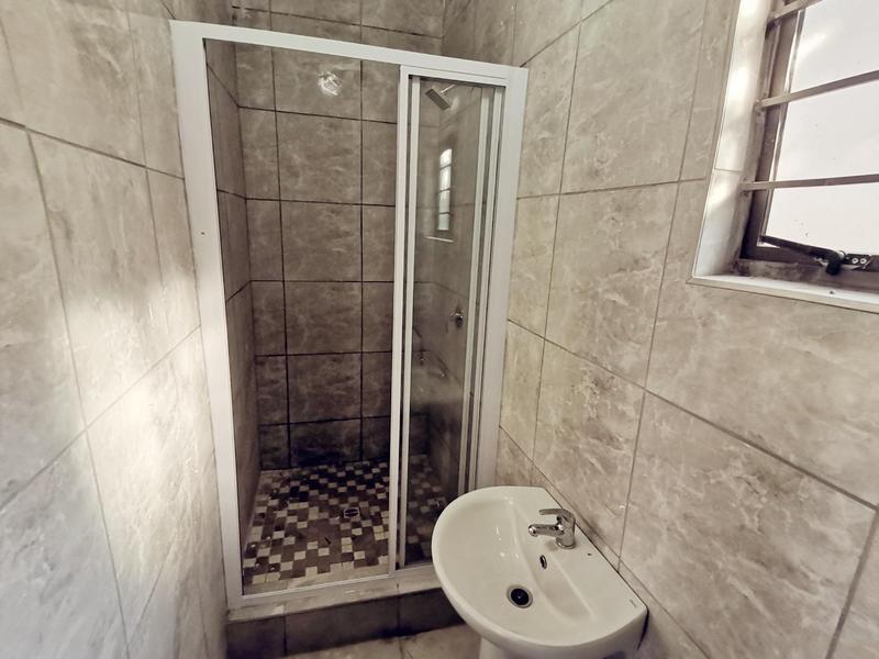 To Let 2 Bedroom Property for Rent in Reservoir Hills KwaZulu-Natal