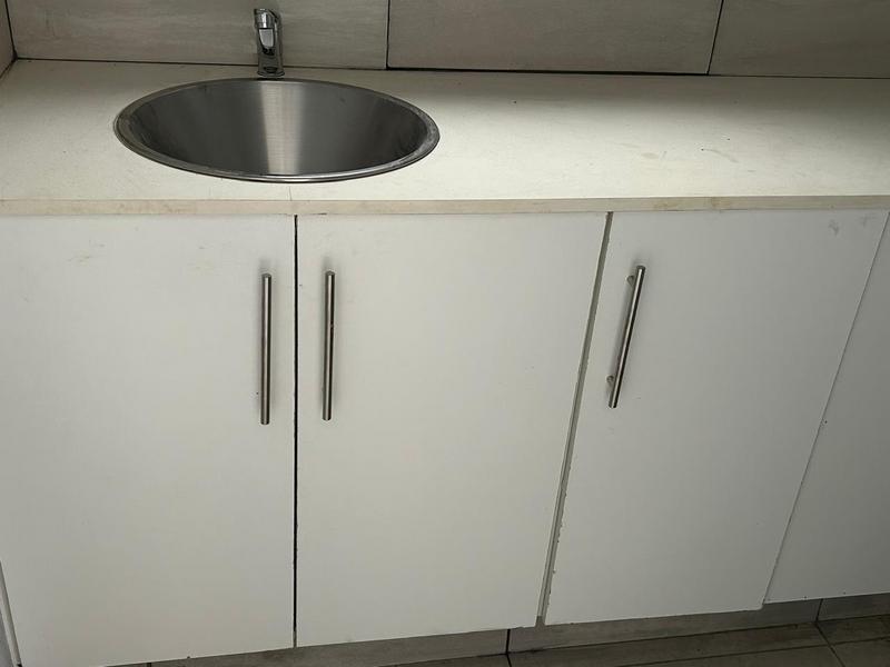 To Let 1 Bedroom Property for Rent in Umlazi KwaZulu-Natal