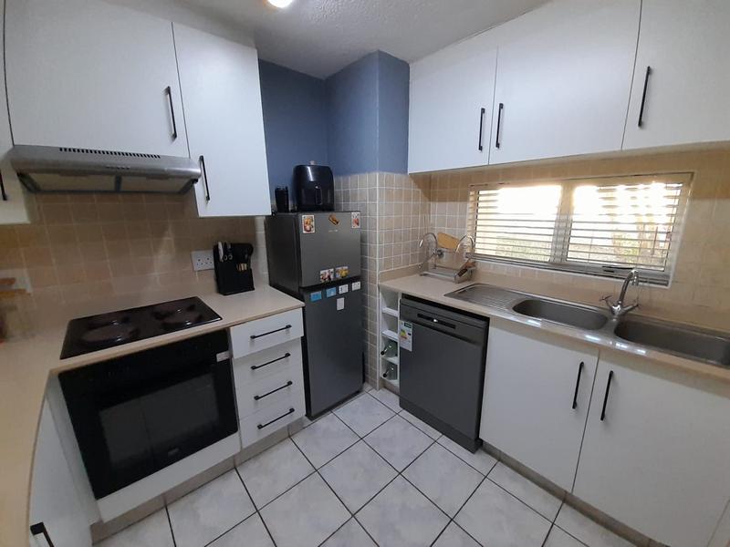 2 Bedroom Property for Sale in Uvongo Beach KwaZulu-Natal