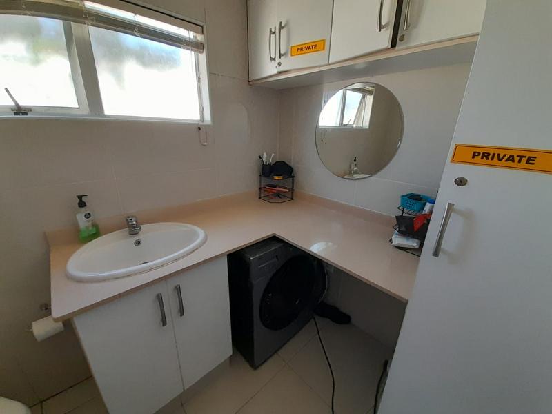 2 Bedroom Property for Sale in Uvongo Beach KwaZulu-Natal