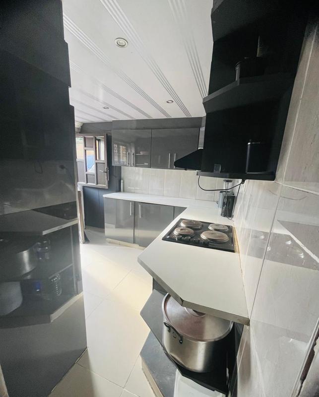 4 Bedroom Property for Sale in Umlazi KwaZulu-Natal