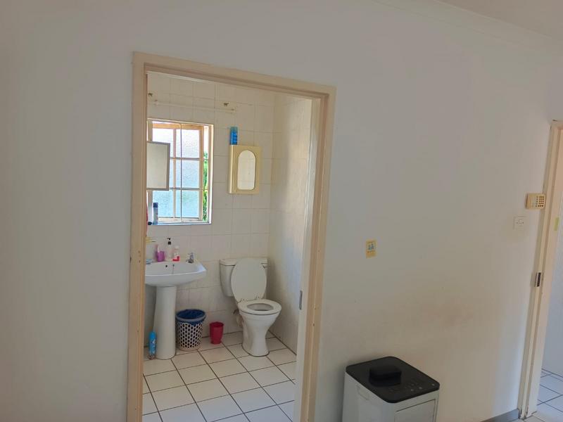 2 Bedroom Property for Sale in Scottsville KwaZulu-Natal