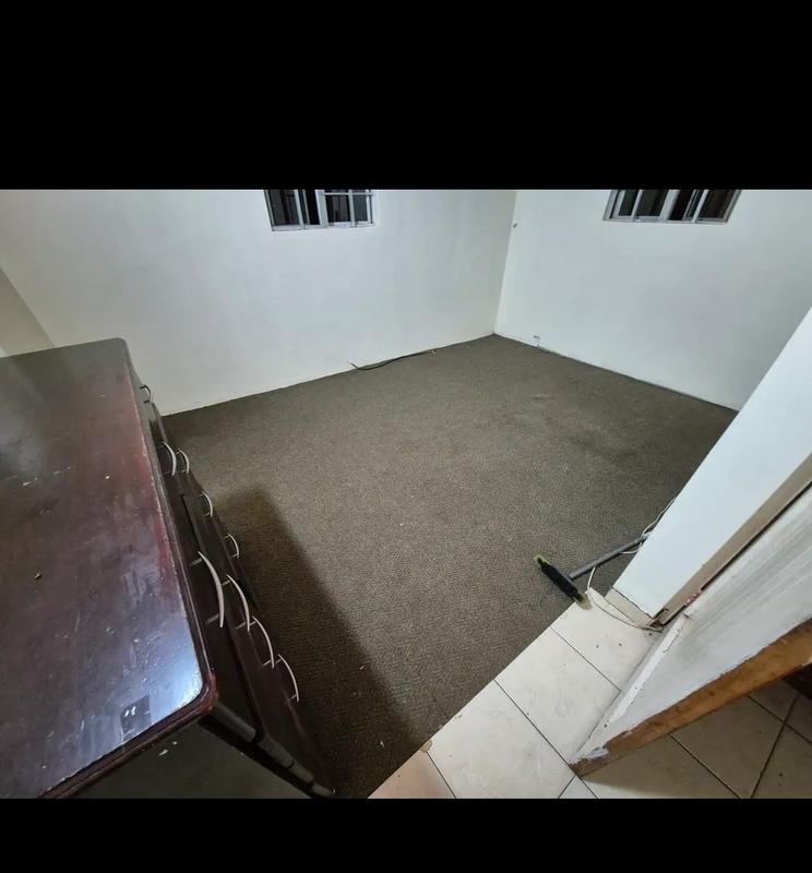 To Let 1 Bedroom Property for Rent in Durban North KwaZulu-Natal