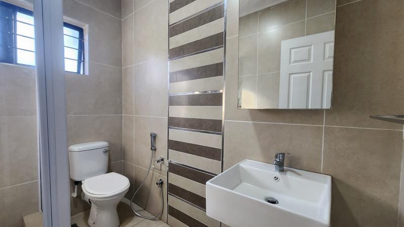 To Let 2 Bedroom Property for Rent in Sherwood KwaZulu-Natal