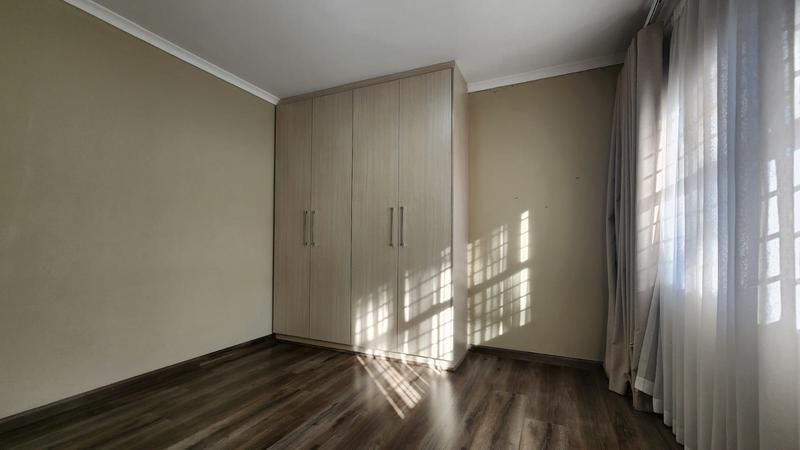 To Let 2 Bedroom Property for Rent in Sherwood KwaZulu-Natal
