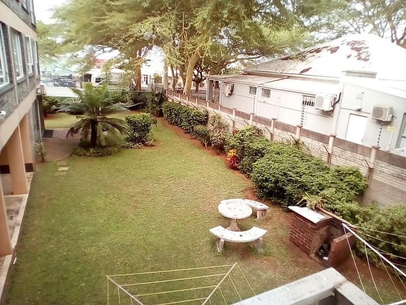 To Let 2 Bedroom Property for Rent in Windermere KwaZulu-Natal