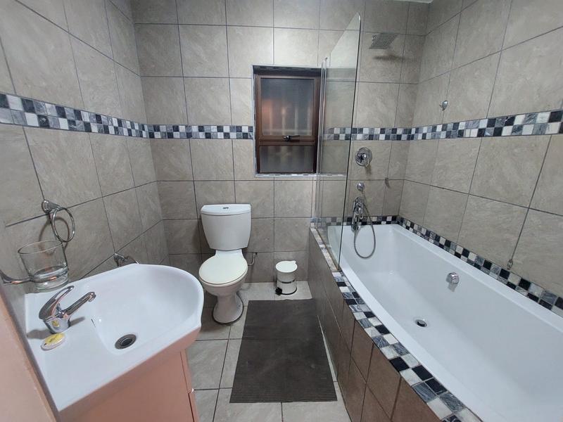 2 Bedroom Property for Sale in Margate Beach KwaZulu-Natal