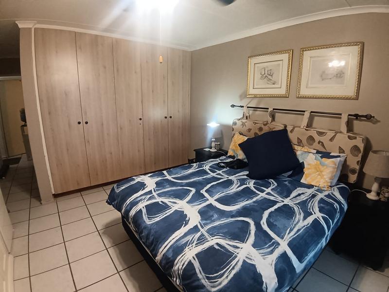 2 Bedroom Property for Sale in Uvongo Beach KwaZulu-Natal