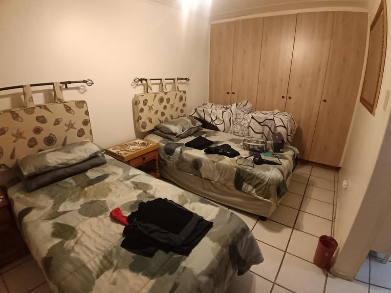 2 Bedroom Property for Sale in Uvongo Beach KwaZulu-Natal