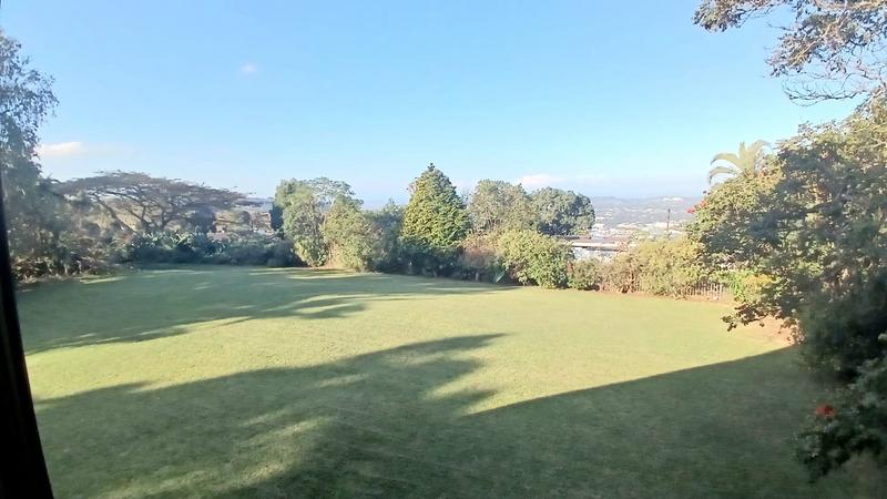 6 Bedroom Property for Sale in Kloof KwaZulu-Natal