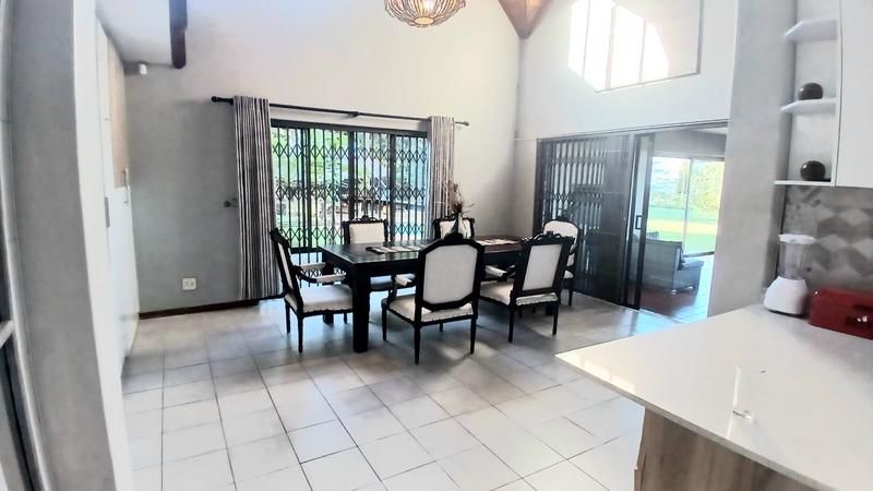 6 Bedroom Property for Sale in Kloof KwaZulu-Natal