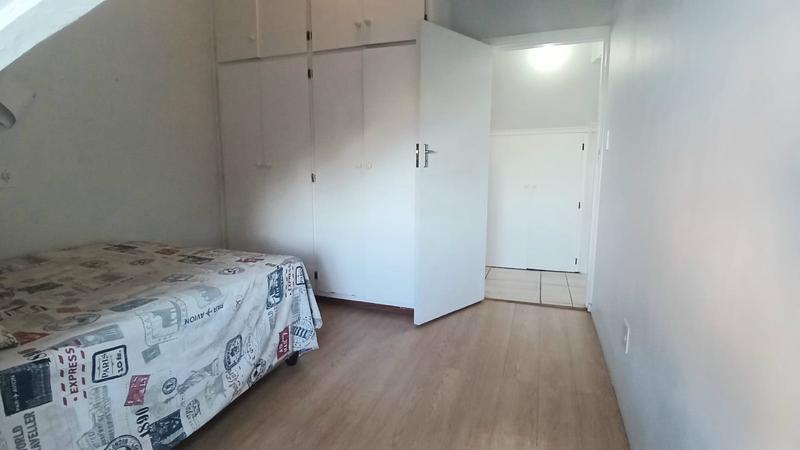 6 Bedroom Property for Sale in Kloof KwaZulu-Natal
