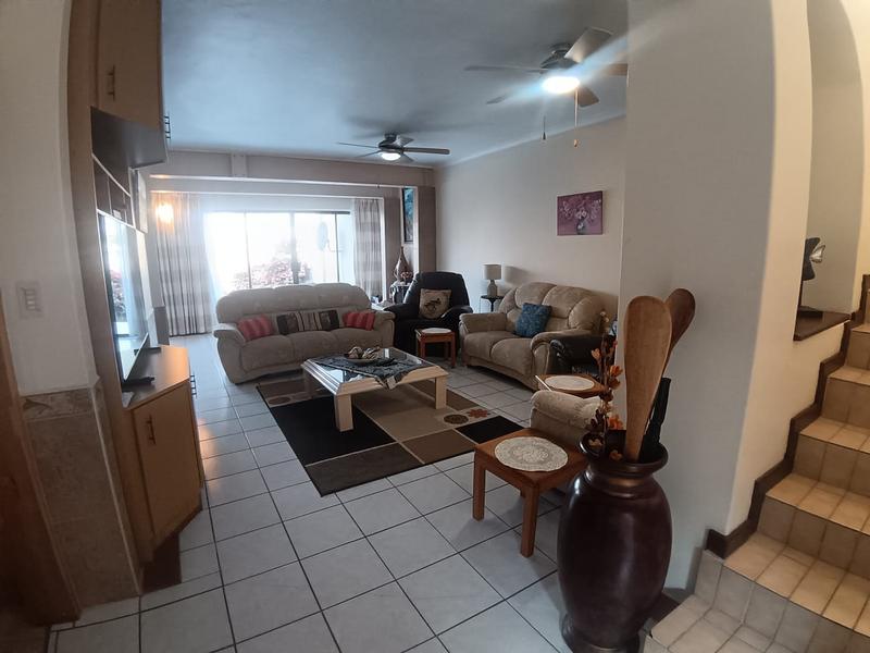 3 Bedroom Property for Sale in Uvongo Beach KwaZulu-Natal