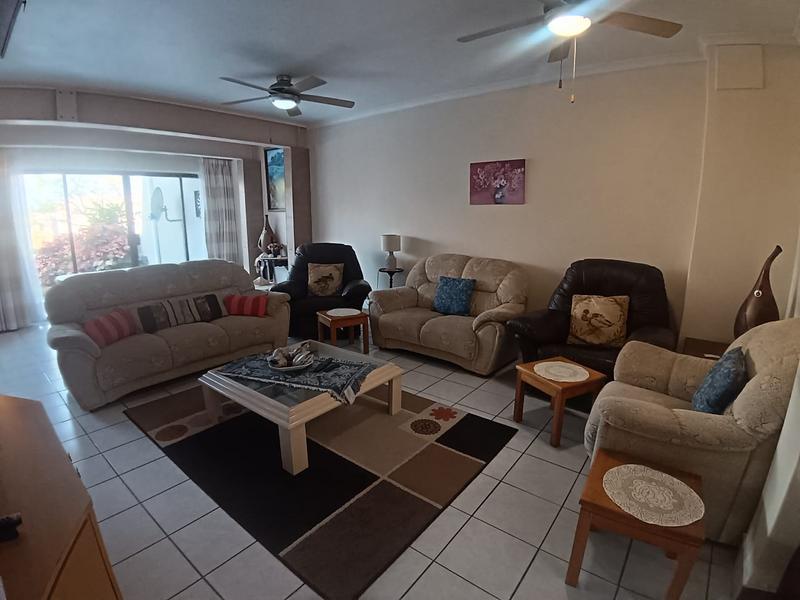 3 Bedroom Property for Sale in Uvongo Beach KwaZulu-Natal