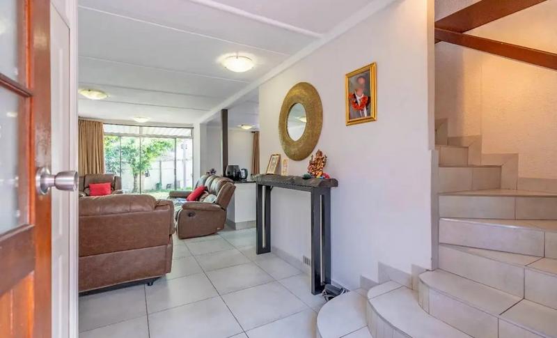 To Let 3 Bedroom Property for Rent in Durban North KwaZulu-Natal